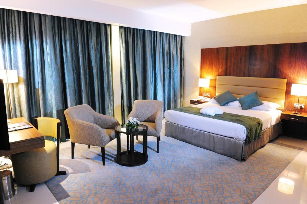 Howard Johnson By Wyndham Abu Dhabi Downtown Habitación foto
